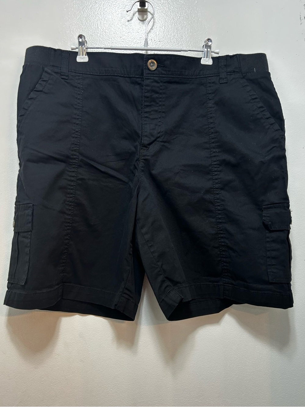 Lee Women's Black‎ Cargo Shorts - Classic Utility